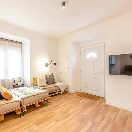 Guestready - Colourful And Modern Lxfactory Apartment